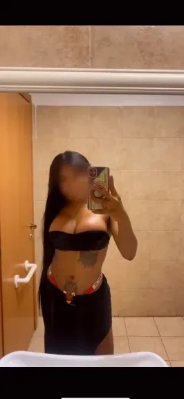 Alba, 26 años
