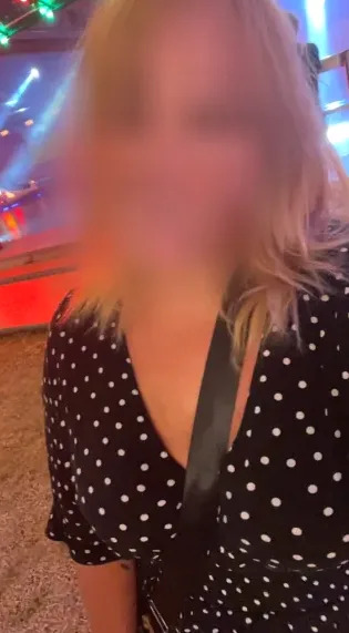 Amina, 28 años