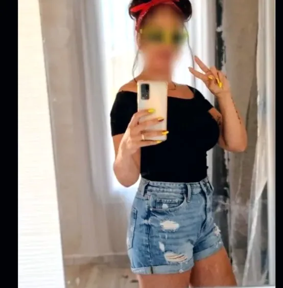 Nawal, 37 años